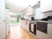 6 bedroom terraced house for rent in Queens Drive,...