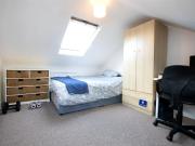 6 bedroom terraced house for rent in Redvers Road,...