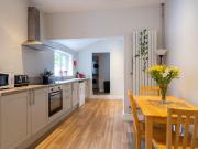 6 bedroom terraced house for rent in Richmond Road...