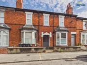 6 bedroom terraced house for sale