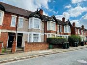 6 bedroom terraced house for sale