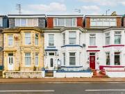6 bedroom terraced house for sale