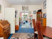 6 bedroom terraced house for sale