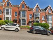 6 bedroom terraced house for sale