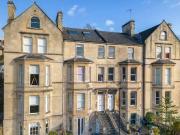 6 bedroom terraced house for sale in Lime Grove Bath...