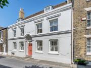 6 bedroom terraced house for sale in Middle Street,...