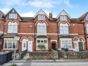 6 bedroom terraced house for sale in Raddlebarn Road,...