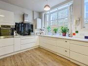 6 bedroom terraced house for sale in Western College...