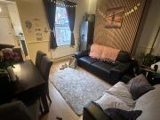 6 bedroom terraced house to rent