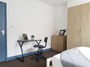 6 bedroom terraced house to rent