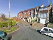 6 bedroom terraced house to rent