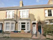 6 bedroom terraced house to rent