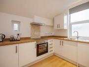 6 bedroom terraced house to rent