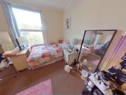 6 bedroom terraced house to rent