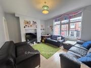 6 bedroom terraced house to rent