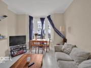 6 bedroom terraced house to rent