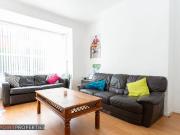 6 bedroom terraced house to rent