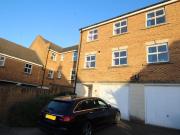 6 bedroom terraced house to rent