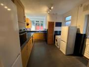6 bedroom terraced house to rent