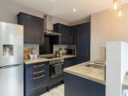 6 bedroom terraced house to rent