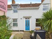 6 bedroom terraced house to rent