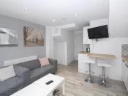 6 bedroom terraced house to rent