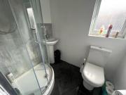 6 bedroom terraced house to rent