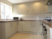 6 bedroom terraced house to rent