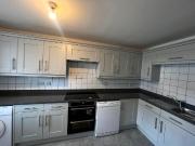 6 bedroom terraced house to rent