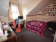 6 bedroom terraced house to rent