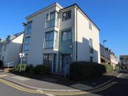 6 bedroom terraced house to rent