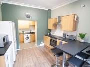 6 bedroom townhouse to rent