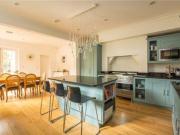 6 Bedrooms Detached house for rent in Birchington Road,...