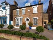 6 Bedrooms Detached house for sale in Derby Road, London E18