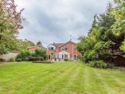 6 Bedrooms Detached house for sale in Harston,...