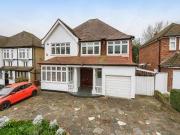 6 Bedrooms Detached house for sale in Lake View,...