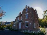 6 Bedrooms Detached house for sale in Vicarage Road,...