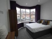 6 Bedrooms End terrace house for rent in Evesham Road,...