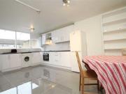 6 Bedrooms Town house for rent in Heritage Close,...