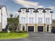 6 Blackwood Crescent