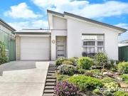 6 Casey Street, Hallett Cove, SA 5158