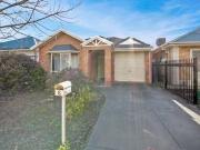6 Chapman Court, Mawson Lakes SA 5095 House For Rent