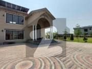 6 Kanal Fully Furnished Farm House With Swimming Pool...