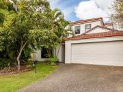 6 Katie Court, Arundel, QLD 4214