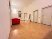 6 locali in affitto