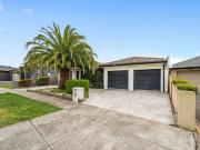 6 Longhurst Crescent, HILLSIDE