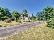 Maison de caractère en pierres 211 m² Terrain paysagé...