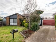 6 Murchison Court, Werribee