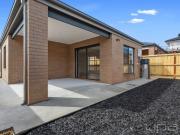 6 Oakdale Way, ROCKBANK