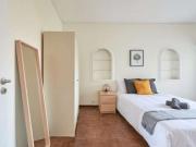 6 quarto, Lisbon Lisbon 1000 286 86892877